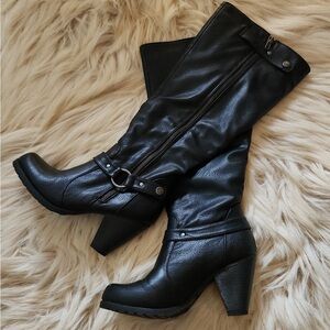 Classic Vintage Black Women's Heeled Boots